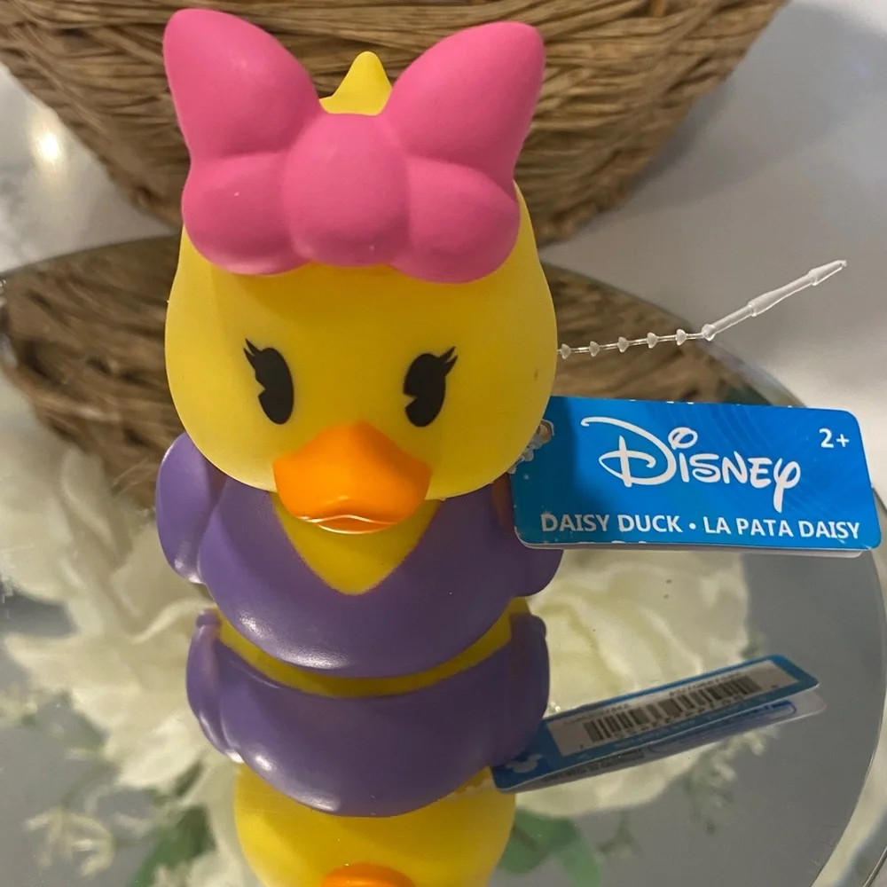 Disney Wet Brush with Daisy Duck Disney Duck - Picture 8 of 11